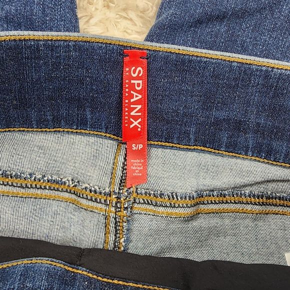 Spanx Distressed Jeans Womens Small Blue Ankle Skinny Medium Wash Stretch Pants - Picture 10 of 12